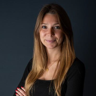 Portrait équipe Astelia consultante financement non dilutif Alice MOUROT